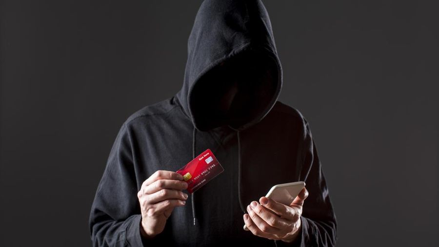 ilustrasi-penipuan-mobile-banking_169