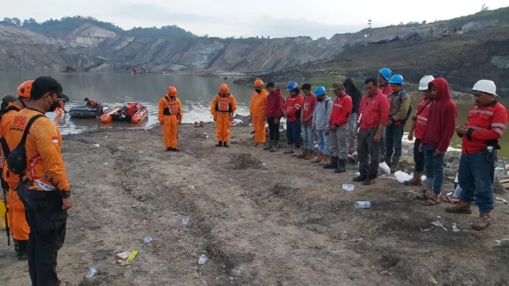 93627681514-lokasi-area-tambang-yang-terjadi-longsor-hingga-merenggut-nyawa-dua-pekerja-foto-dok-barsanas-2_169